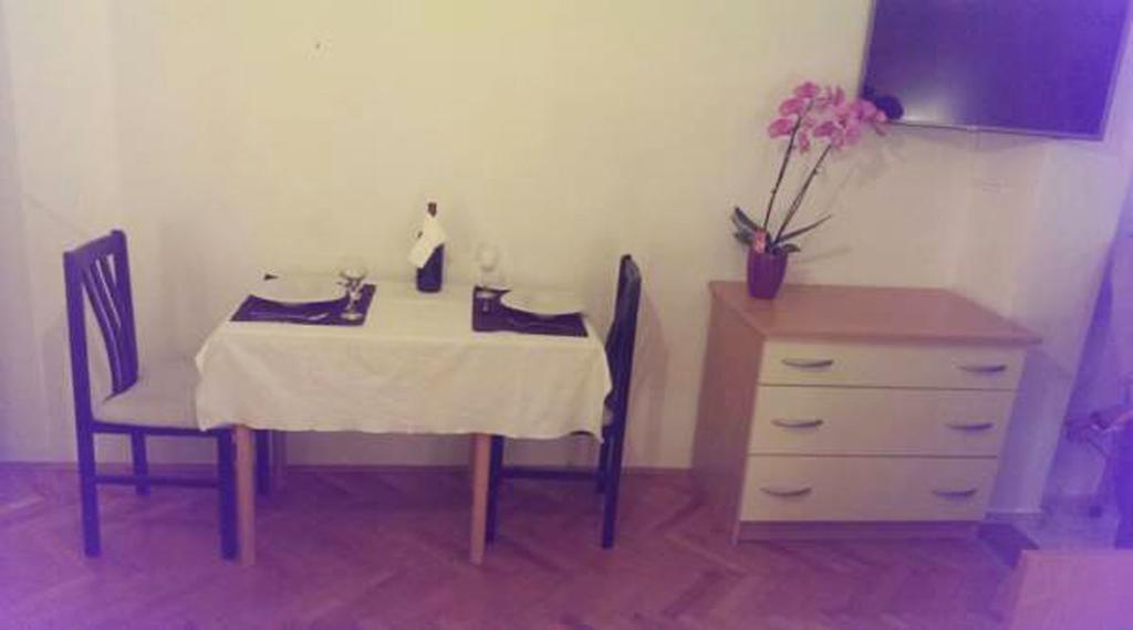Apartments Mira Makarska Habitación foto